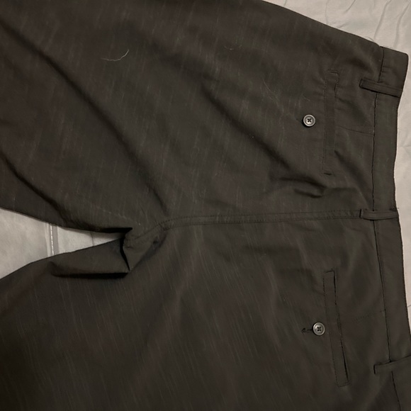 Men’s Gotcha Shorts - Picture 3 of 3